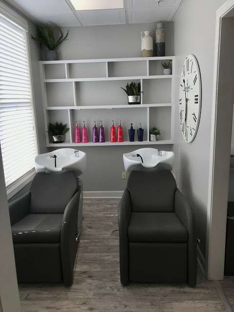 Lux Hair Studio Lux Hair Studio